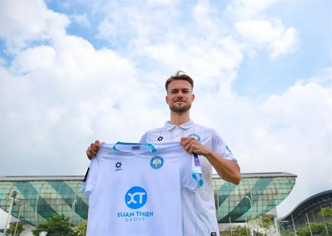 Đá gà trực tuyến kịch tính